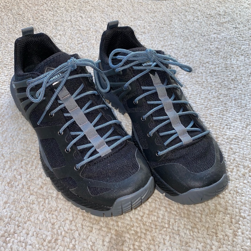 Merrel trail sneakers